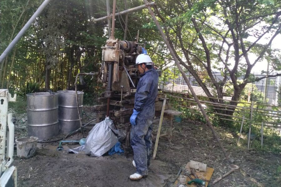 井戸掘り状況